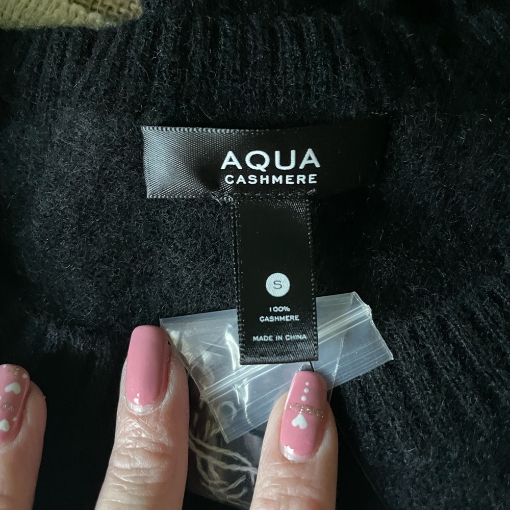 AQUA Bloomingdale’s Bow Cashmere Ribbed Knit Sweater Size Small #1315 - Picture 4 of 4